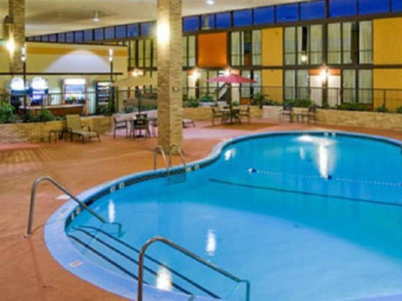 Wyndham Garden Oklahoma City Resort & Conference Hotel Near Airport, Fairgrounds Paycom & I40 Exteriér fotografie