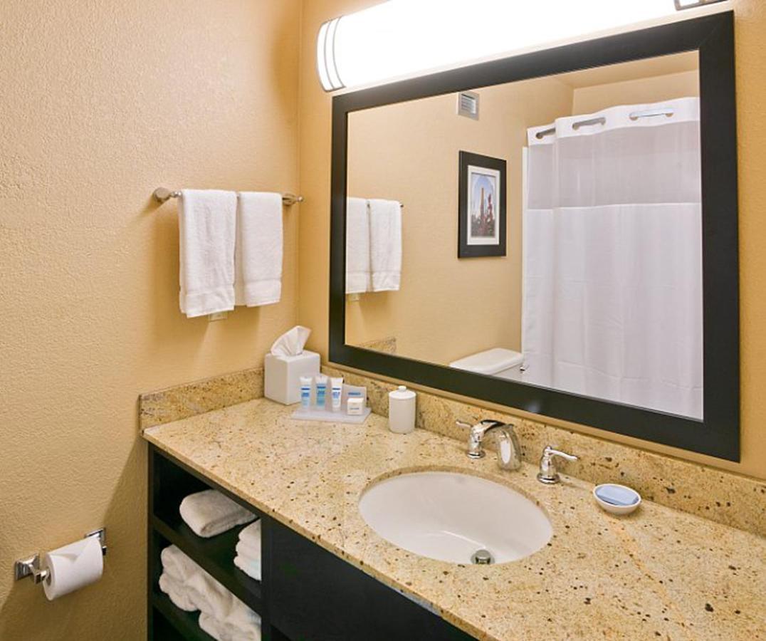 Wyndham Garden Oklahoma City Resort & Conference Hotel Near Airport, Fairgrounds Paycom & I40 Exteriér fotografie