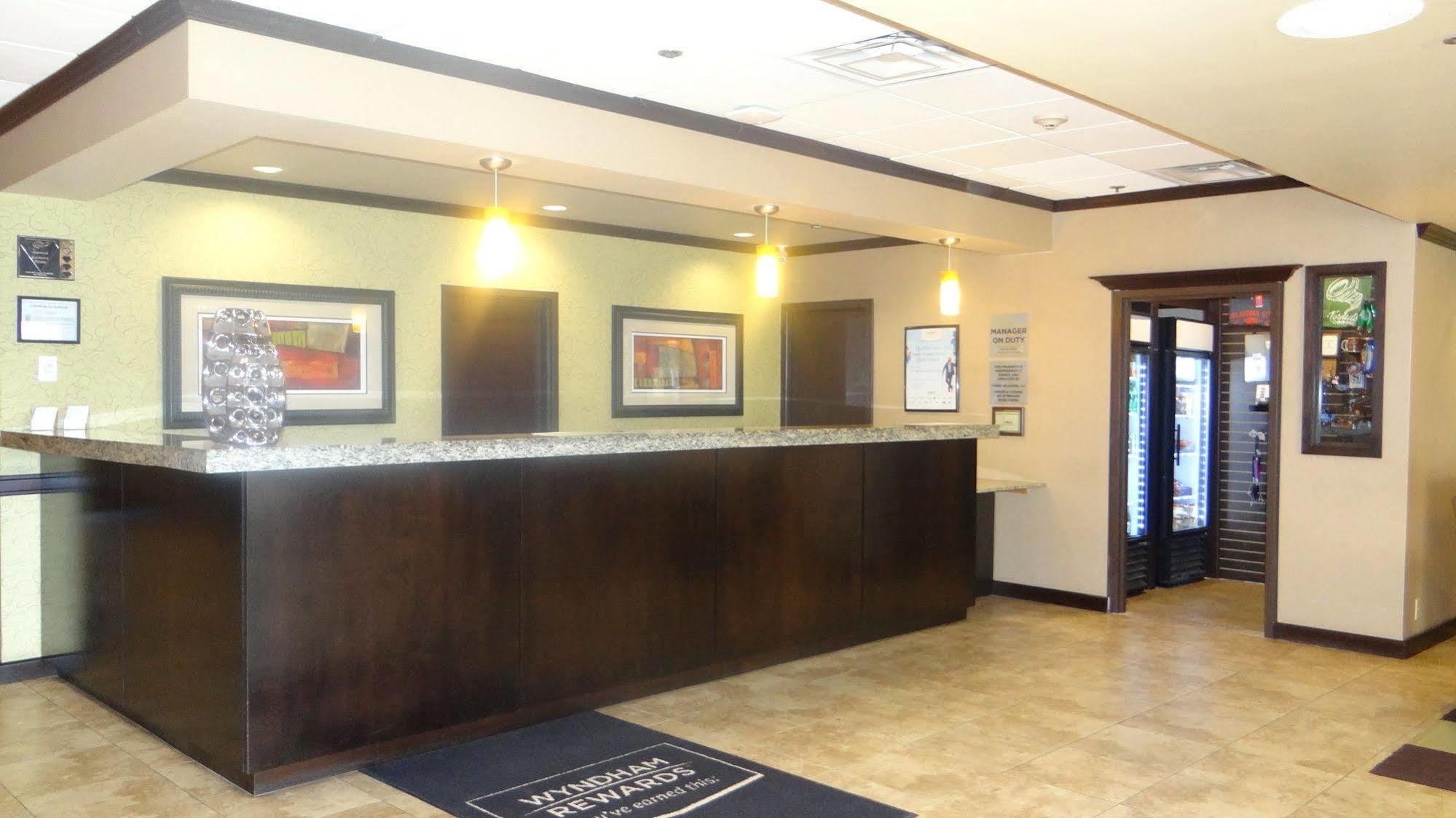Wyndham Garden Oklahoma City Resort & Conference Hotel Near Airport, Fairgrounds Paycom & I40 Exteriér fotografie