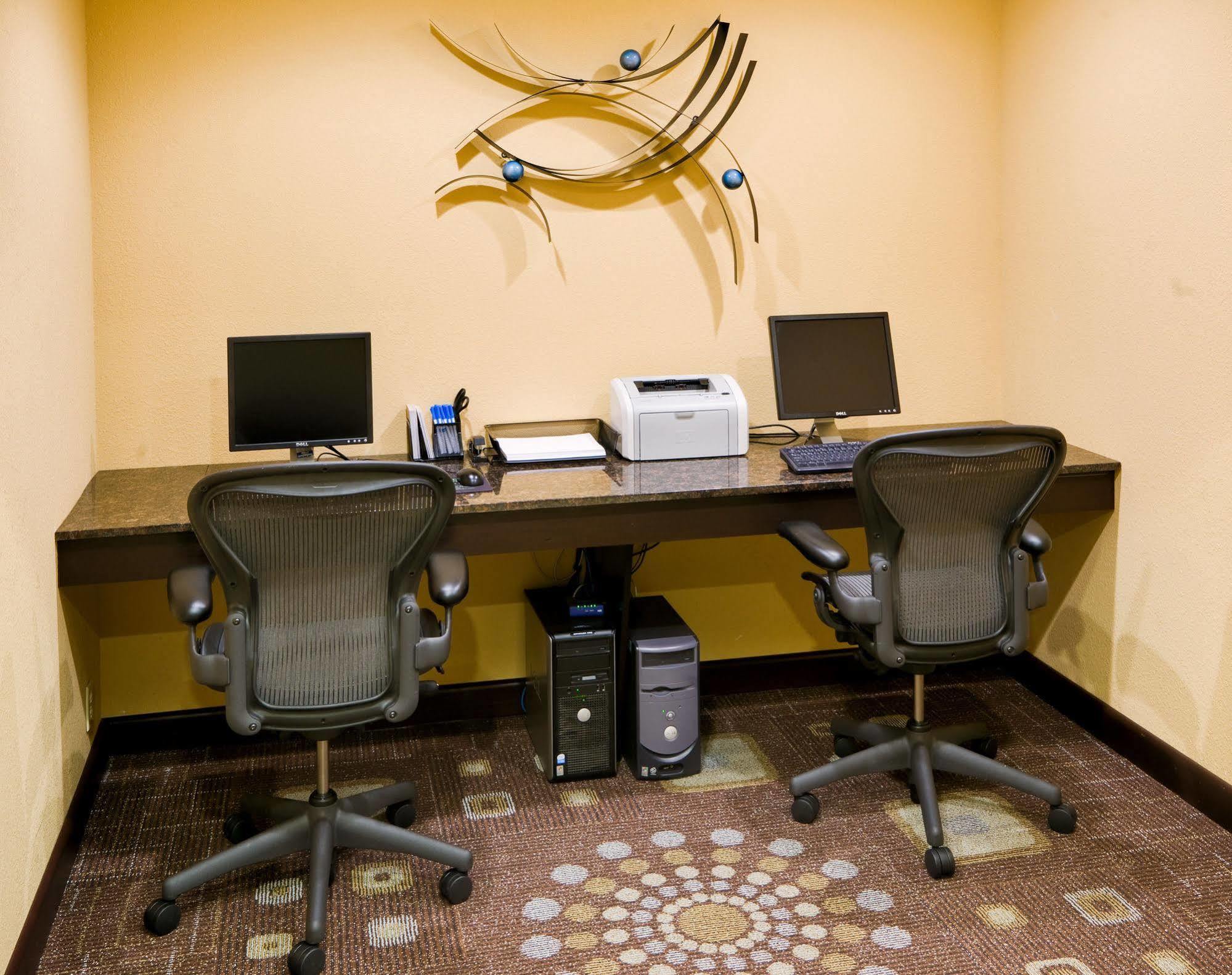 Wyndham Garden Oklahoma City Resort & Conference Hotel Near Airport, Fairgrounds Paycom & I40 Exteriér fotografie