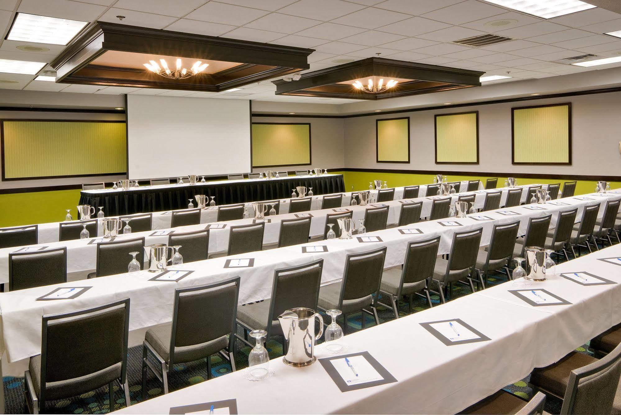 Wyndham Garden Oklahoma City Resort & Conference Hotel Near Airport, Fairgrounds Paycom & I40 Exteriér fotografie
